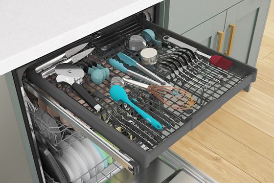 24" Whirlpool Built-in Large Capacity Dishwasher with 3rd Rack in Black - WDTA50SAKB