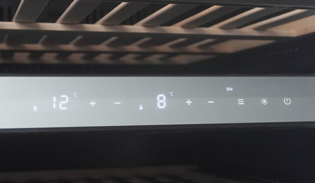 23" Silhouette Built-in Column 129 Bottles Wine Cooler - SPRWC140D1SS