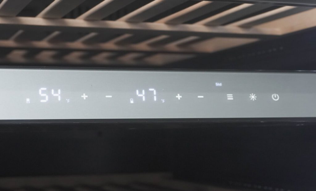 23" Silhouette Built-in Column 129 Bottles Wine Cooler - SPRWC140D1SS