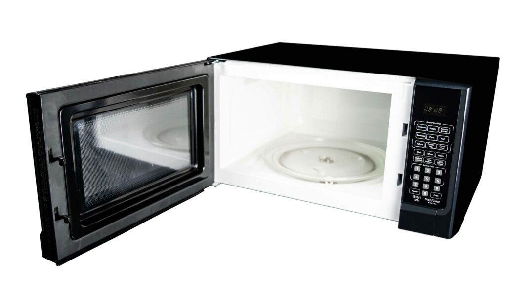22" Danby Designer 1.4 Cu. Ft. Sensor Microwave in Black - DDMW01440BG1
