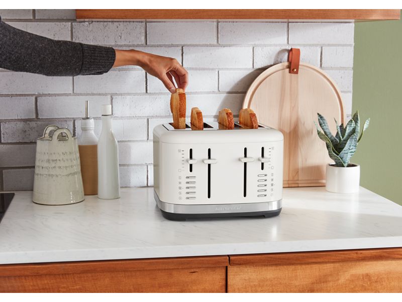 KitchenAid 4 Slice Toaster in Porcelain - KMT4109PL