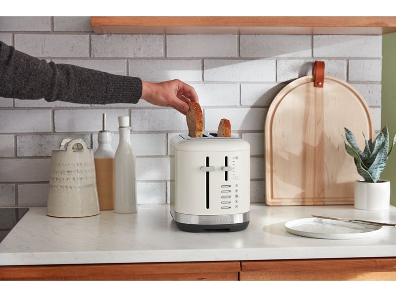 KitchenAid 2 Slice Toaster in Porcelain - KMT2109PL