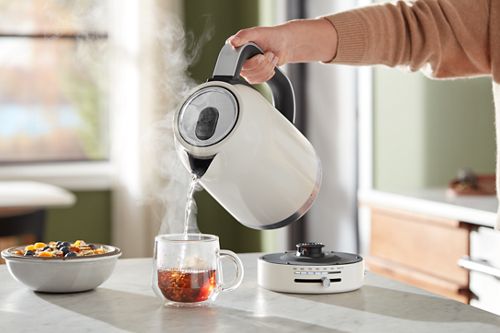 KitchenAid 1.7 Liter Electric Kettle - KEK1701PL