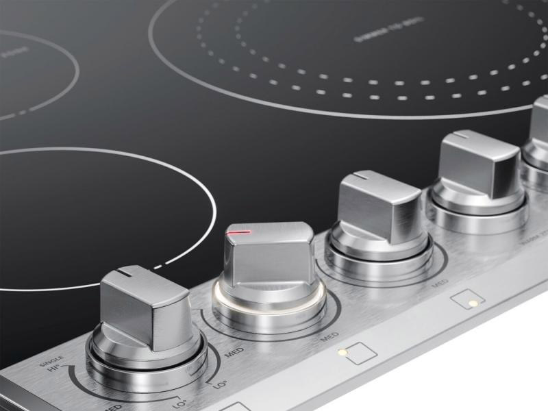 36" Frigidaire Professional 5 Burner Electric Cooktop - PCCE3680AF