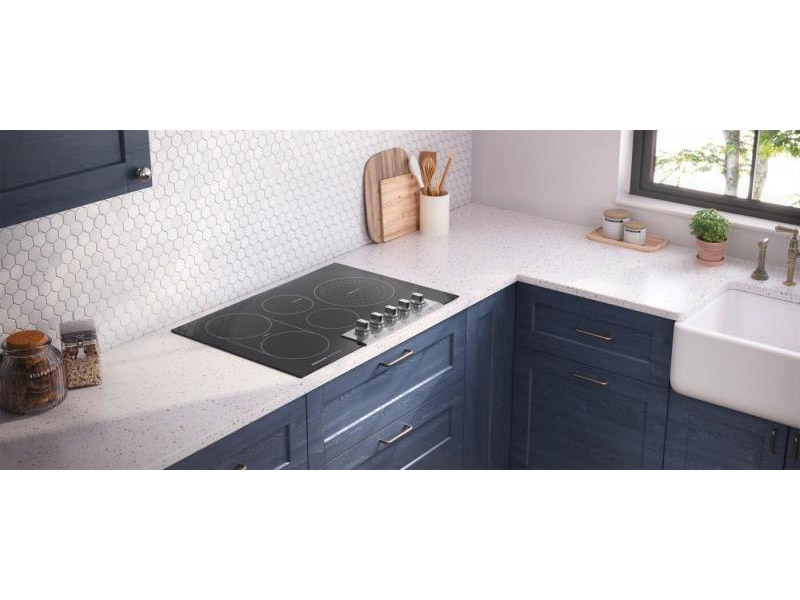 30" Frigidaire Professional 5 Burner Electric Cooktop - PCCE3080AF