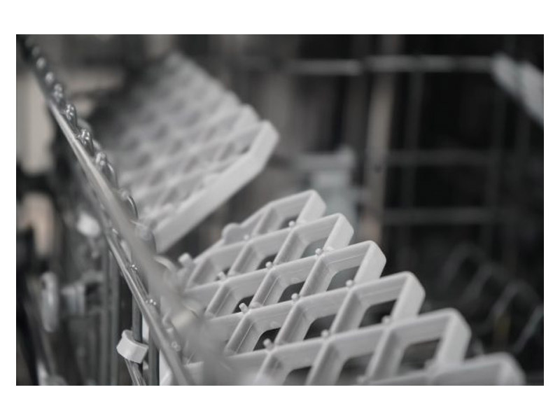 18" Danby Built-in Dishwasher With Front Controls In White - DDW18D1EW