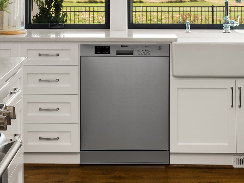 24″ Danby Built in Dishwasher in Stainless Steel - DDW2400ESS