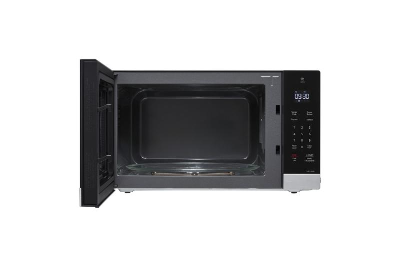 LG 0.9 Cu. ft. NeoChef Countertop Microwave with Smart Inverter - MSER0990S
