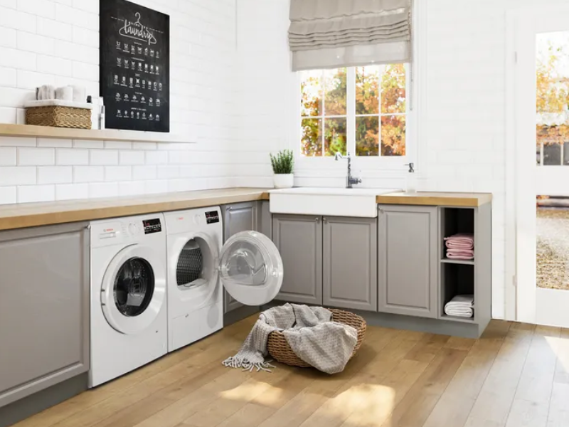 24" Bosch 300 Series Compact Front Load Washer in White - WGA14400UC