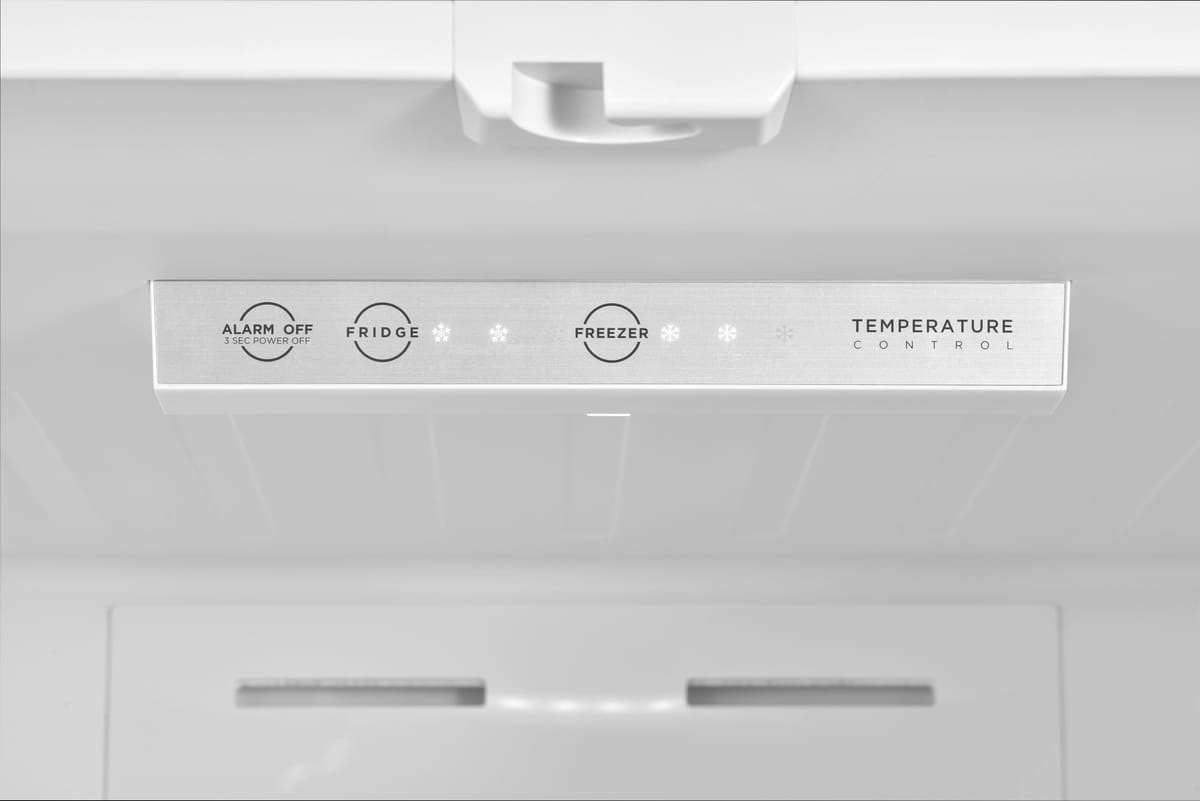 30" Aviva 18.4 Cu. Ft. French Door Refrigerator - ARBM184FSE3