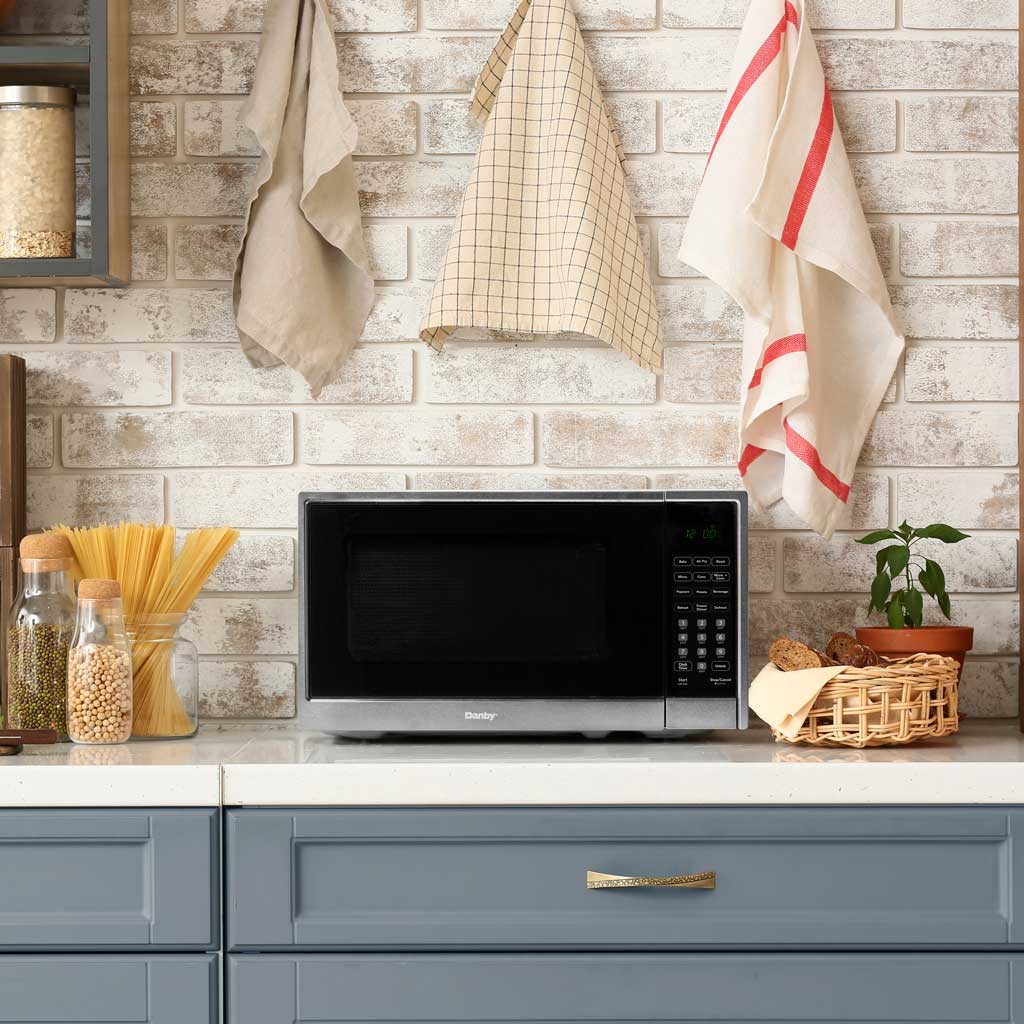 Danby 1.3 cu. ft. Multifunction Countertop Microwave with Air Fry in Stainless Steel - DBMW1361ABSS