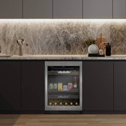 24" Marathon Built-in Single Zone Beverage Cooler in Stainless Steel - M4-100SS