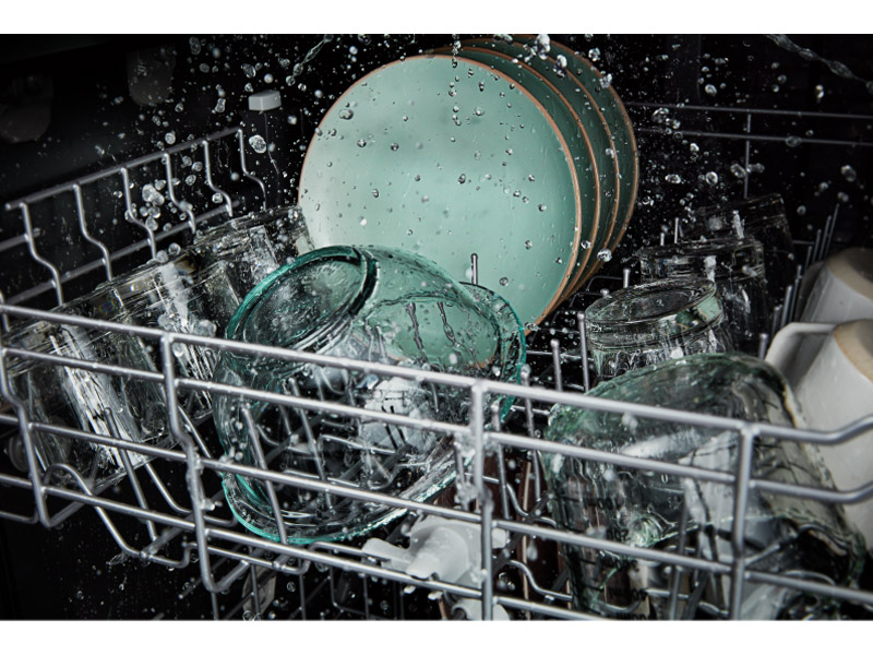 24" Whirlpool 55 DBA Quiet Dishwasher with Boost Cycle and Pocket Handle - WDP540HAMZ